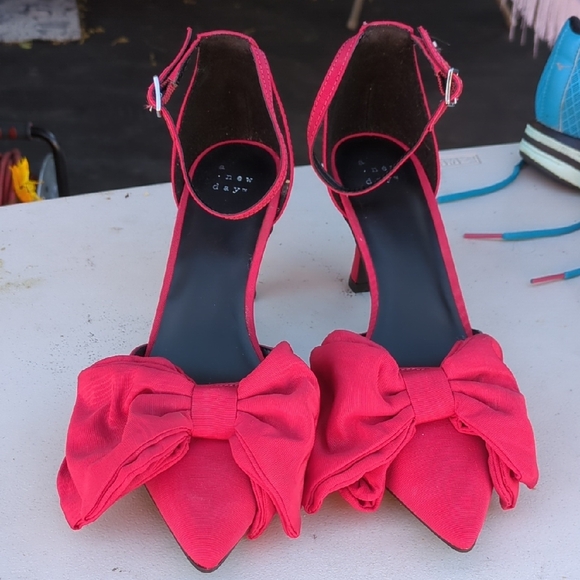 Women's Grace Bow Heels with Memory Foam Insole - A New Day, Size 9.5 - Picture 3 of 8